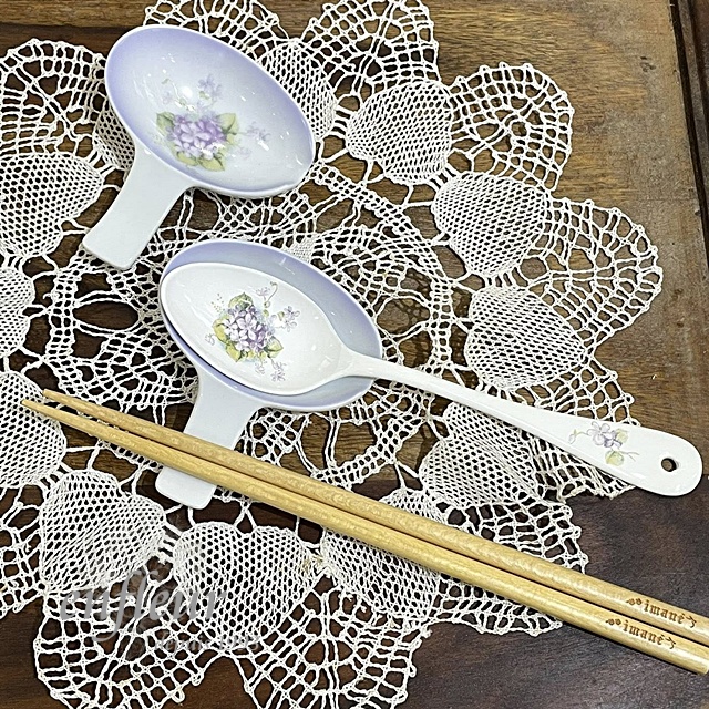 スプーンレスト