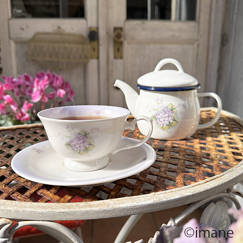 【イマン】スミレ 限定カップ＆ソーサー