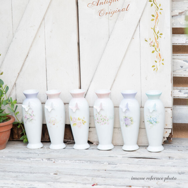 イマン　蝶付き花瓶